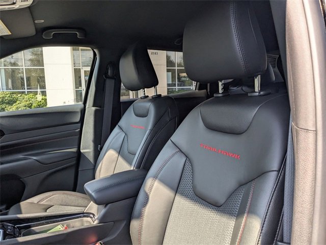 New 2025 Jeep Compass Trailhawk w/ Trailer Tow Group image 14