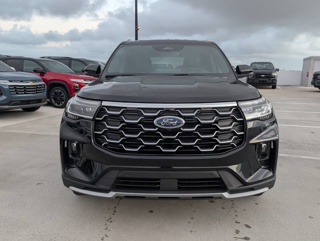 New 2026 Ford Explorer Platinum RWD image 2