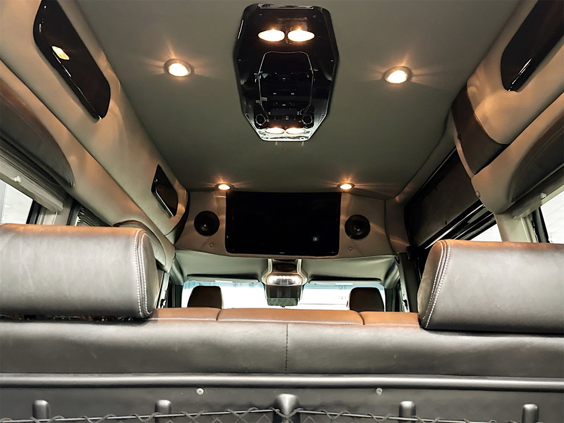 Used 2024 Mercedes-Benz Sprinter 2500 image 26