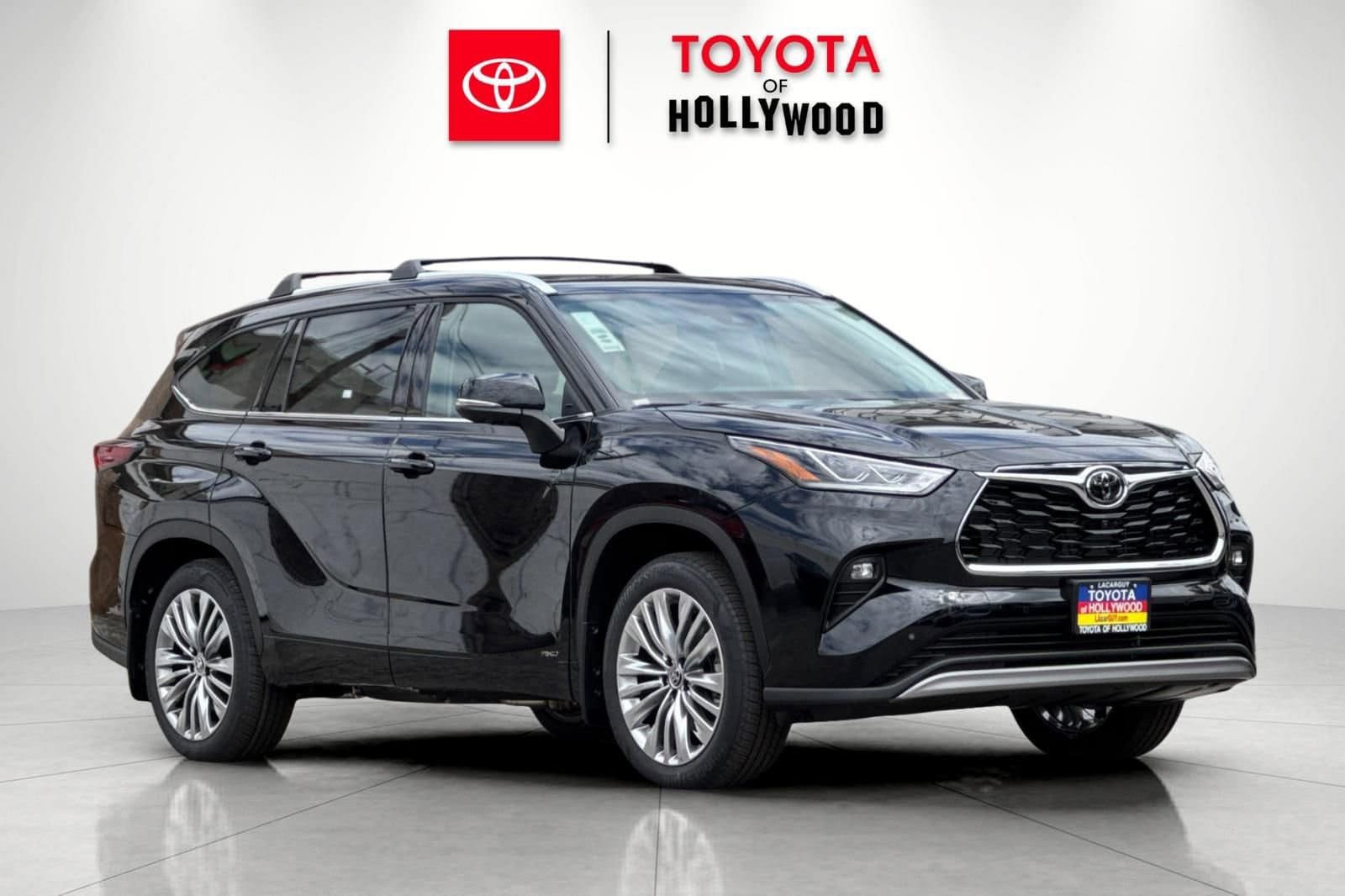 New 2026 Toyota Highlander Platinum AWD/4WD image 2