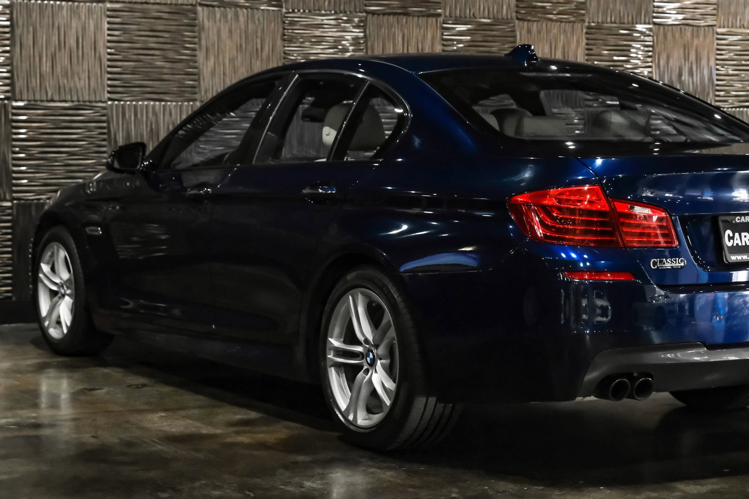 Used 2016 BMW 528i Sedan image 12