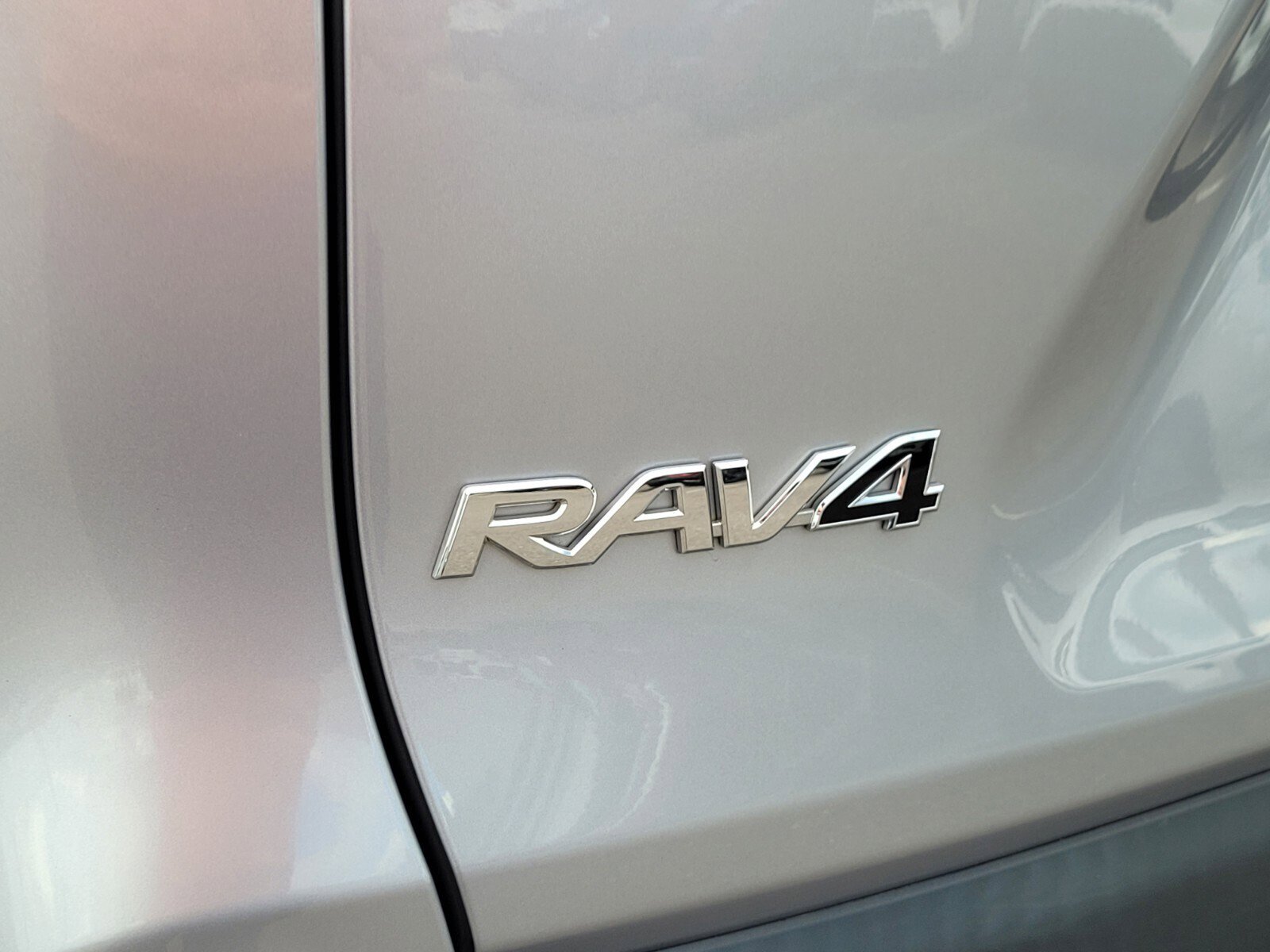 Used 2024 Toyota RAV4 Limited image 12