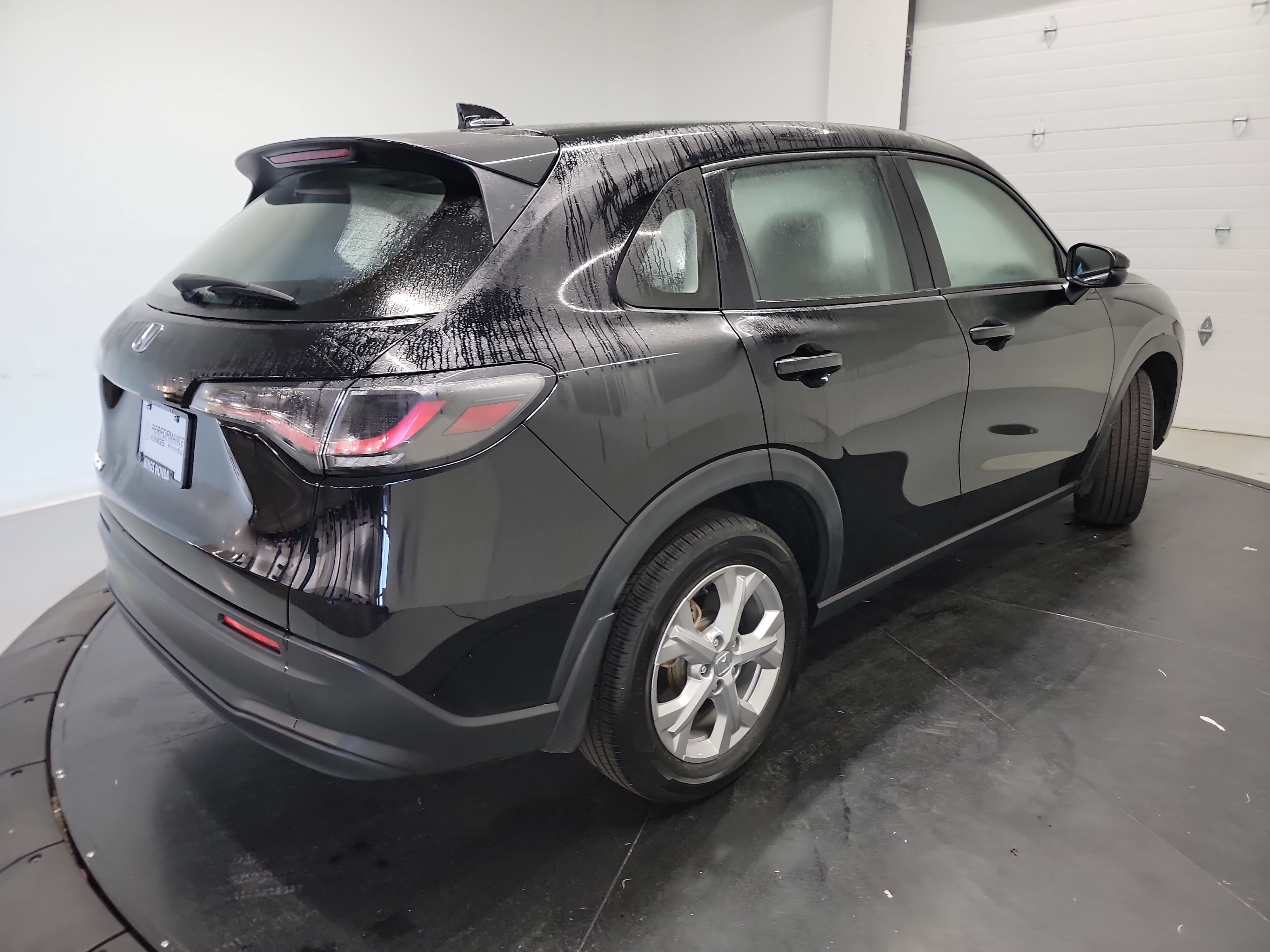 Used 2024 Honda HR-V LX image 9
