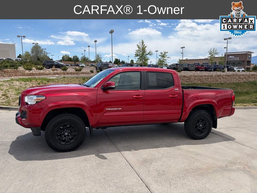 Used 2022 Toyota Tacoma SR5 AWD/4WD image 2