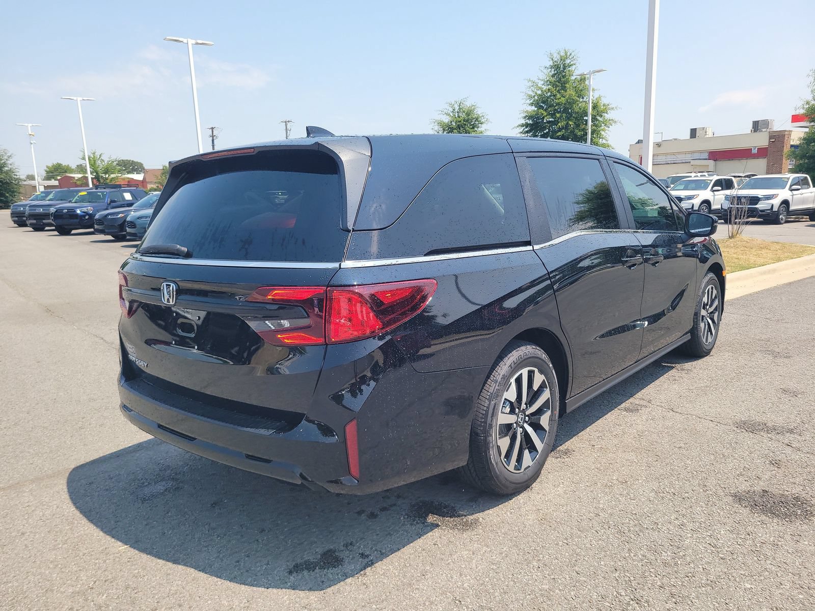 New 2026 Honda Odyssey EX-L image 3
