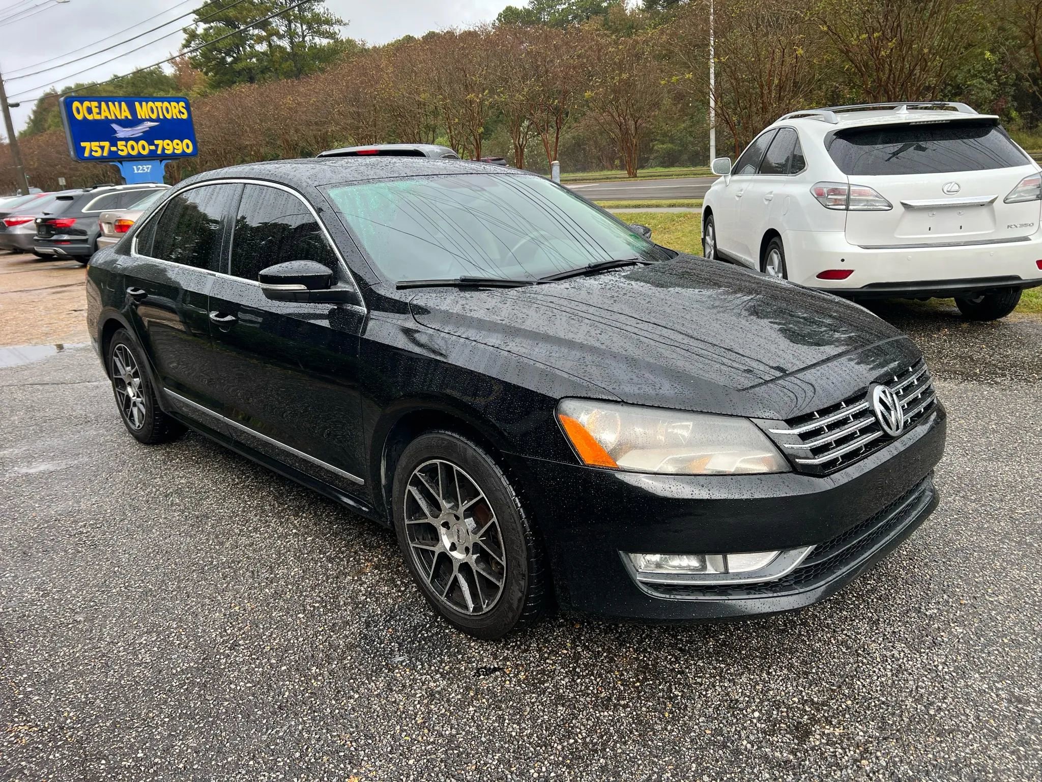 Used 2013 Volkswagen Passat 2.5 SEL Premium image 3