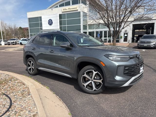 New 2026 Volkswagen Tiguan SE