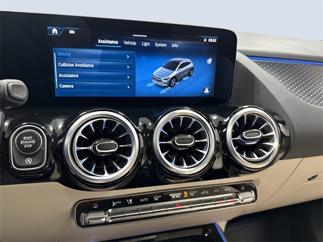 Used 2025 Mercedes-Benz GLA 250 4MATIC image 22