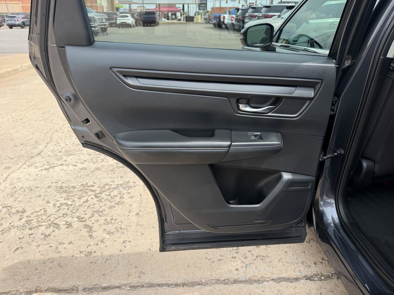 Used 2025 Honda CR-V LX image 14