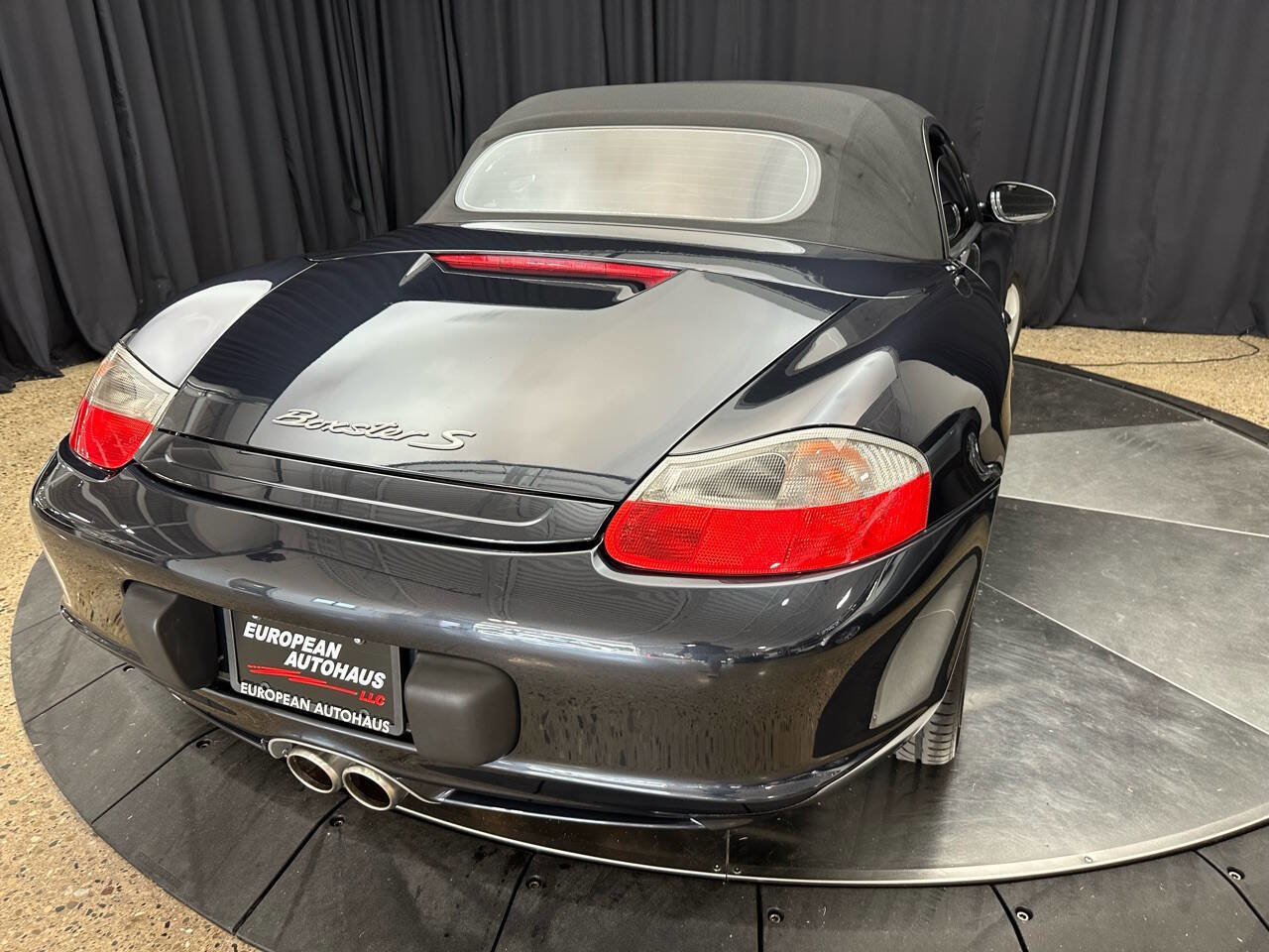 Used 2004 Porsche Boxster S RWD image 16