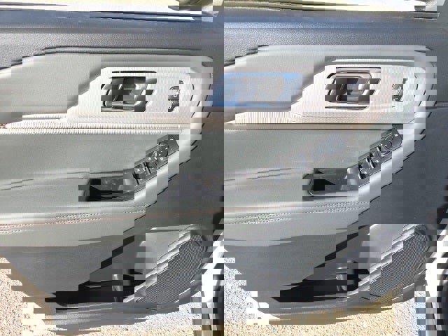 New 2026 Ford Explorer Active image 18