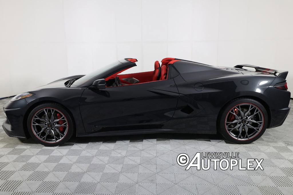 Used 2024 Chevrolet Corvette Stingray Premium Conv w/ Z51 Performance Package RWD image 9