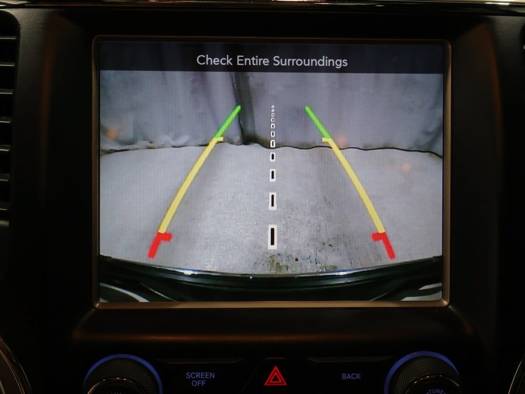 Used 2017 Jeep Grand Cherokee Overland w/ Jeep Active Safety Group AWD/4WD image 28
