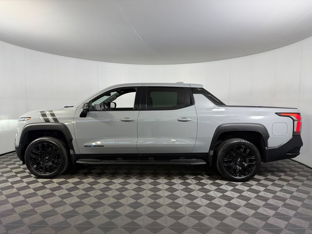 Used 2025 Chevrolet Silverado EV LT w/ LPO, Dark Package Plus AWD/4WD image 11