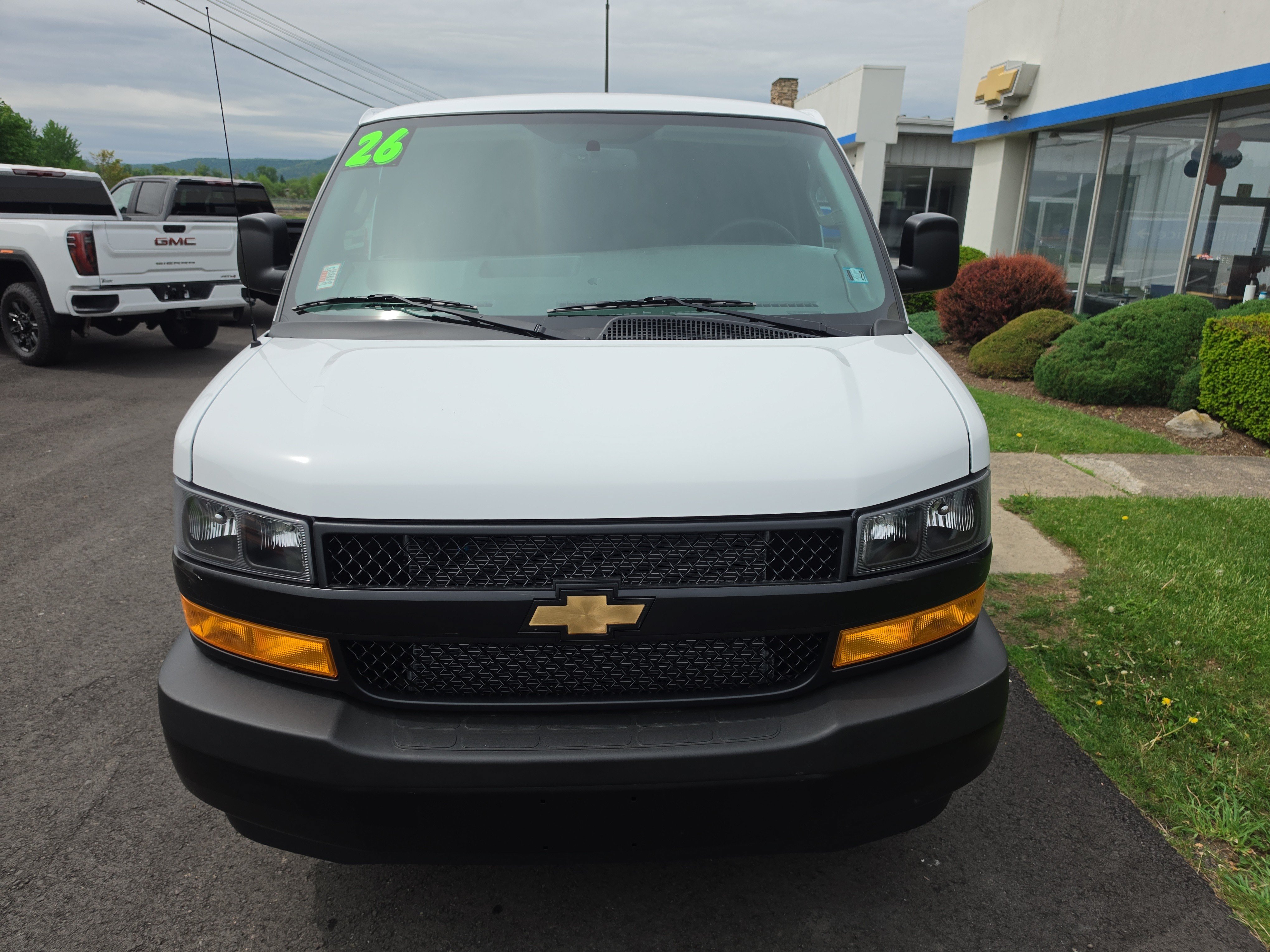 New 2026 Chevrolet Express 3500 RWD image 10