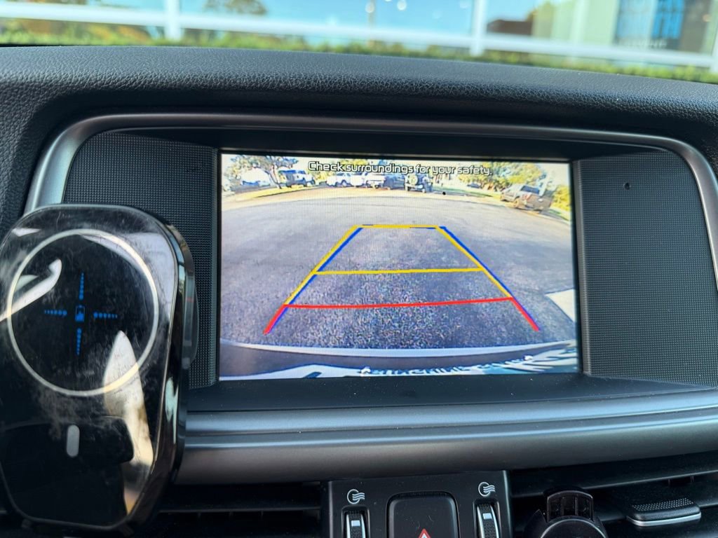 Used 2018 Kia Optima LX w/ 17" Alloy Wheels Package FWD image 12