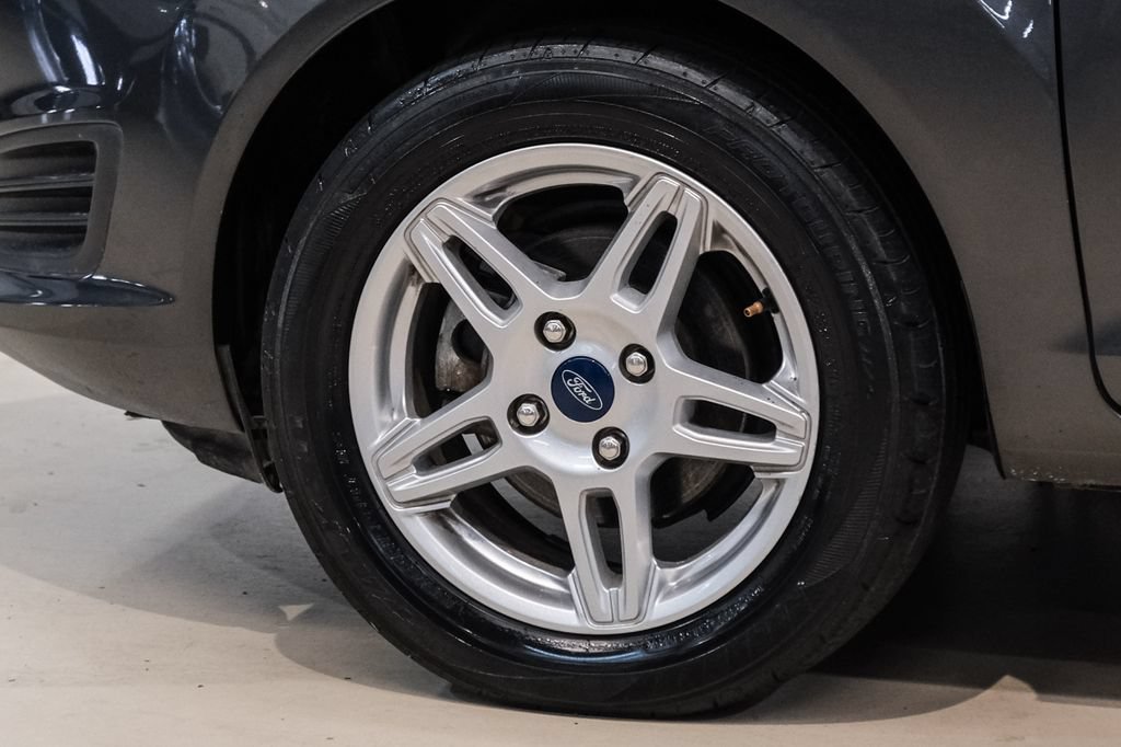 Used 2019 Ford Fiesta SE FWD image 44