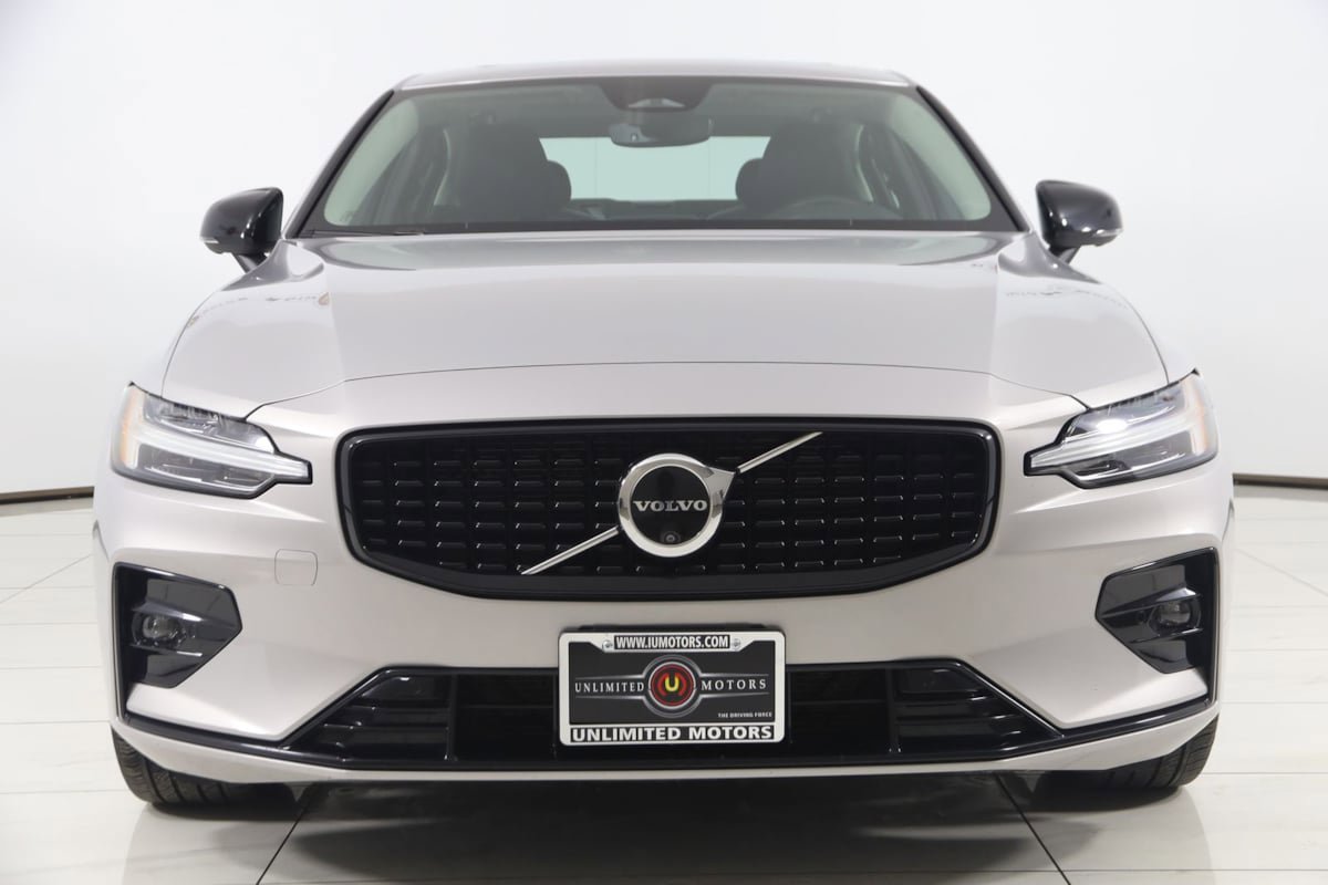 Used 2024 Volvo S60 B5 Plus AWD/4WD image 51