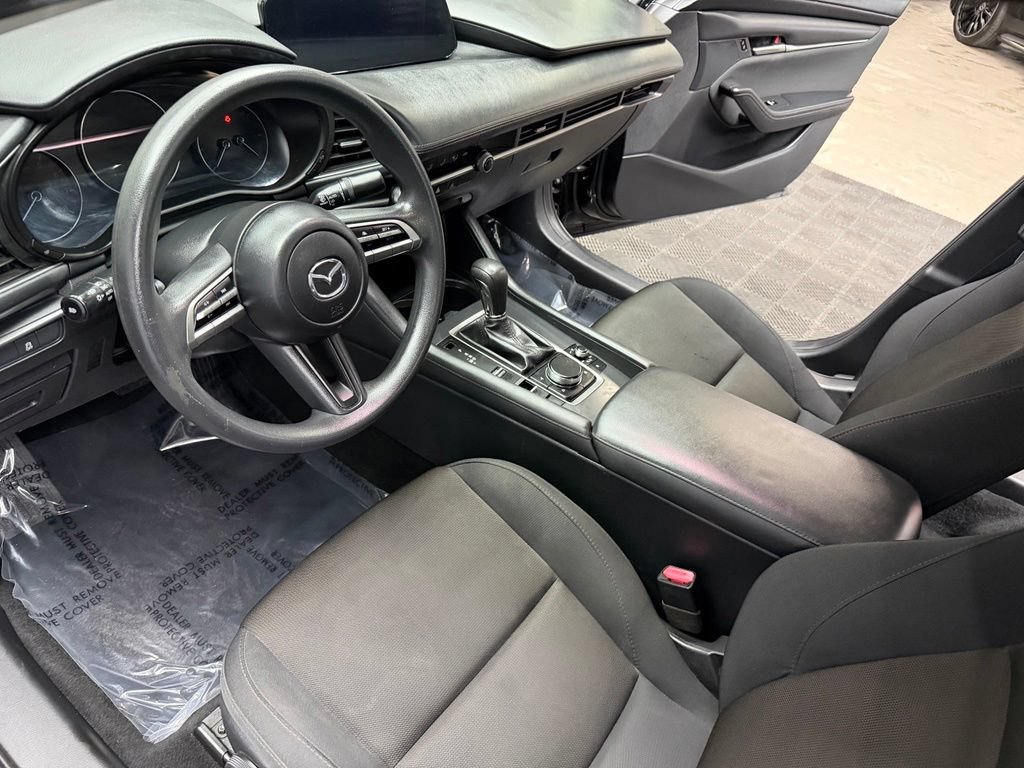 Used 2020 MAZDA MAZDA3 Sedan FWD image 32