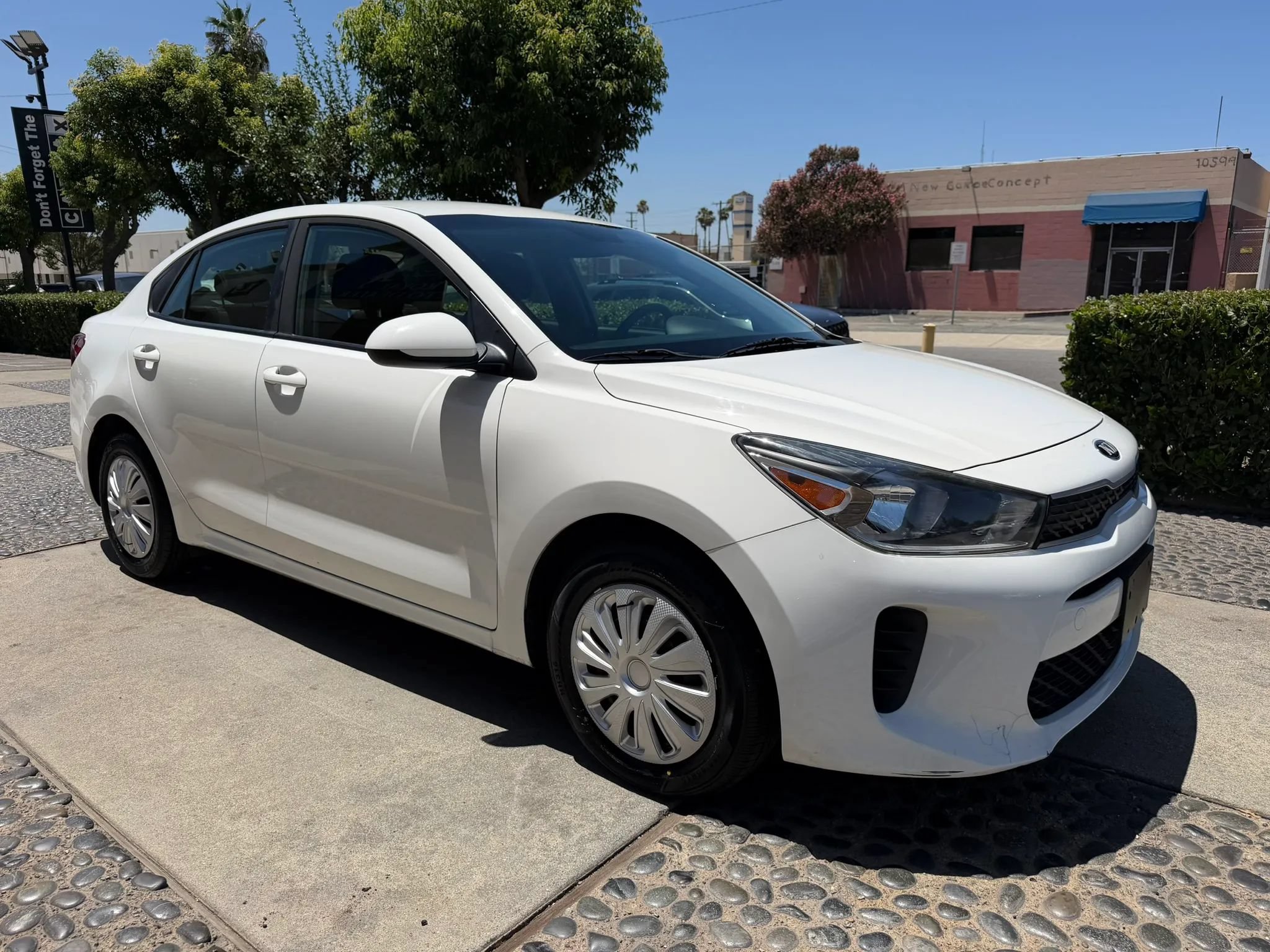 Used 2019 Kia Rio S FWD image 3