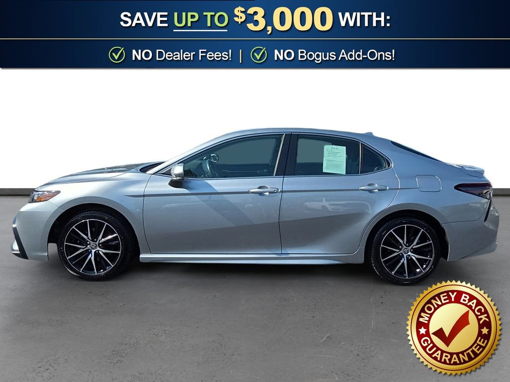 Used 2024 Toyota Camry SE FWD image 2