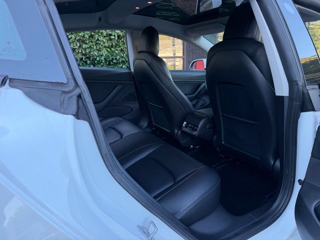 Used 2021 Tesla Model 3 Long Range AWD/4WD image 37