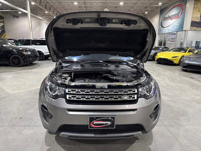 Used 2017 Land Rover Discovery Sport SE image 16