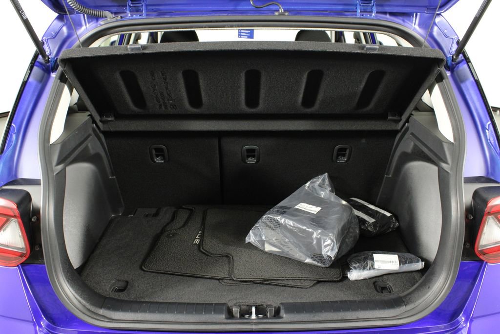Certified 2026 Hyundai Venue SE image 15