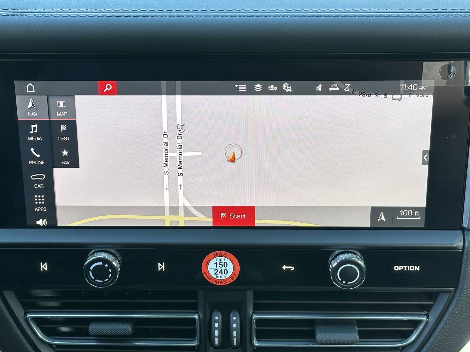 New 2026 Porsche Macan image 22