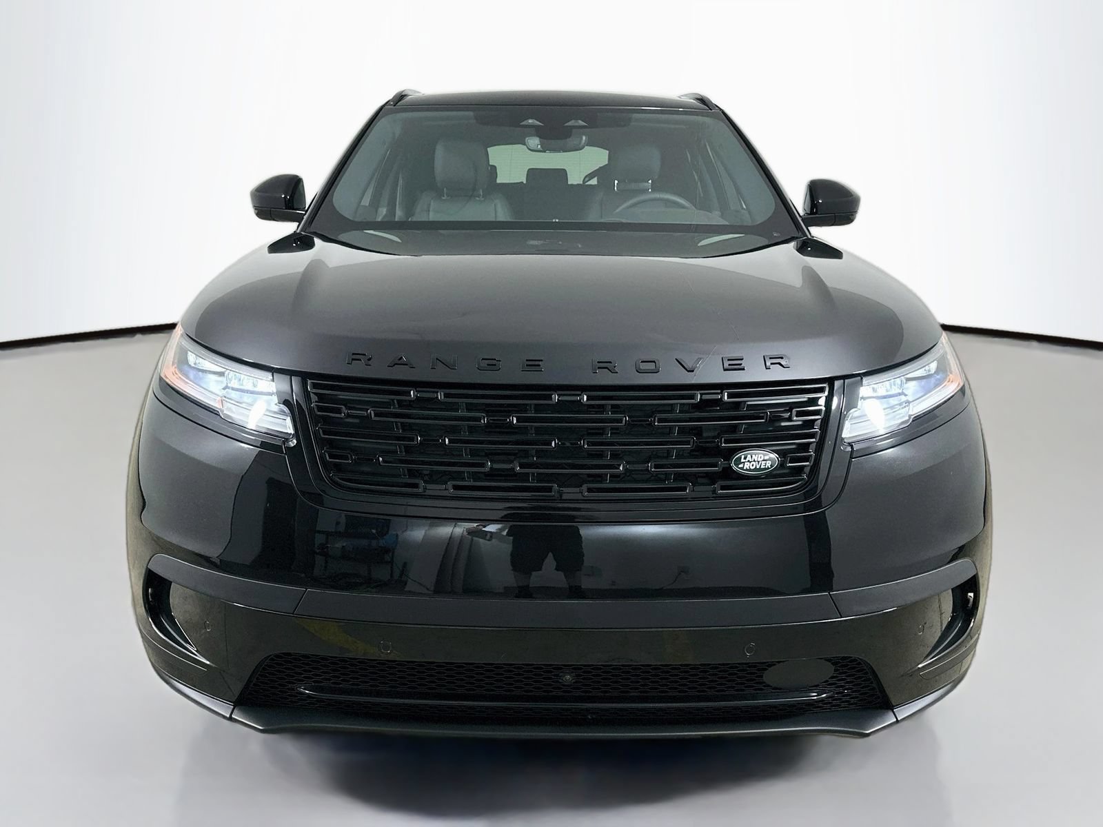 New 2026 Land Rover Range Rover Velar S AWD/4WD image 2