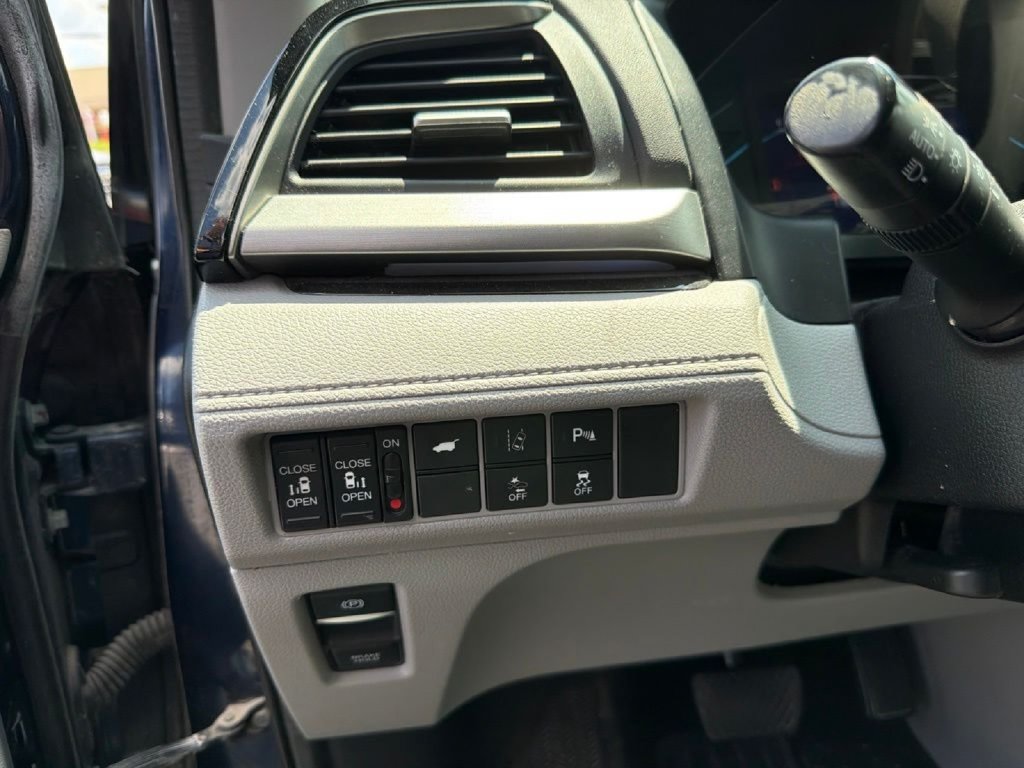 Used 2018 Honda Odyssey Elite image 19