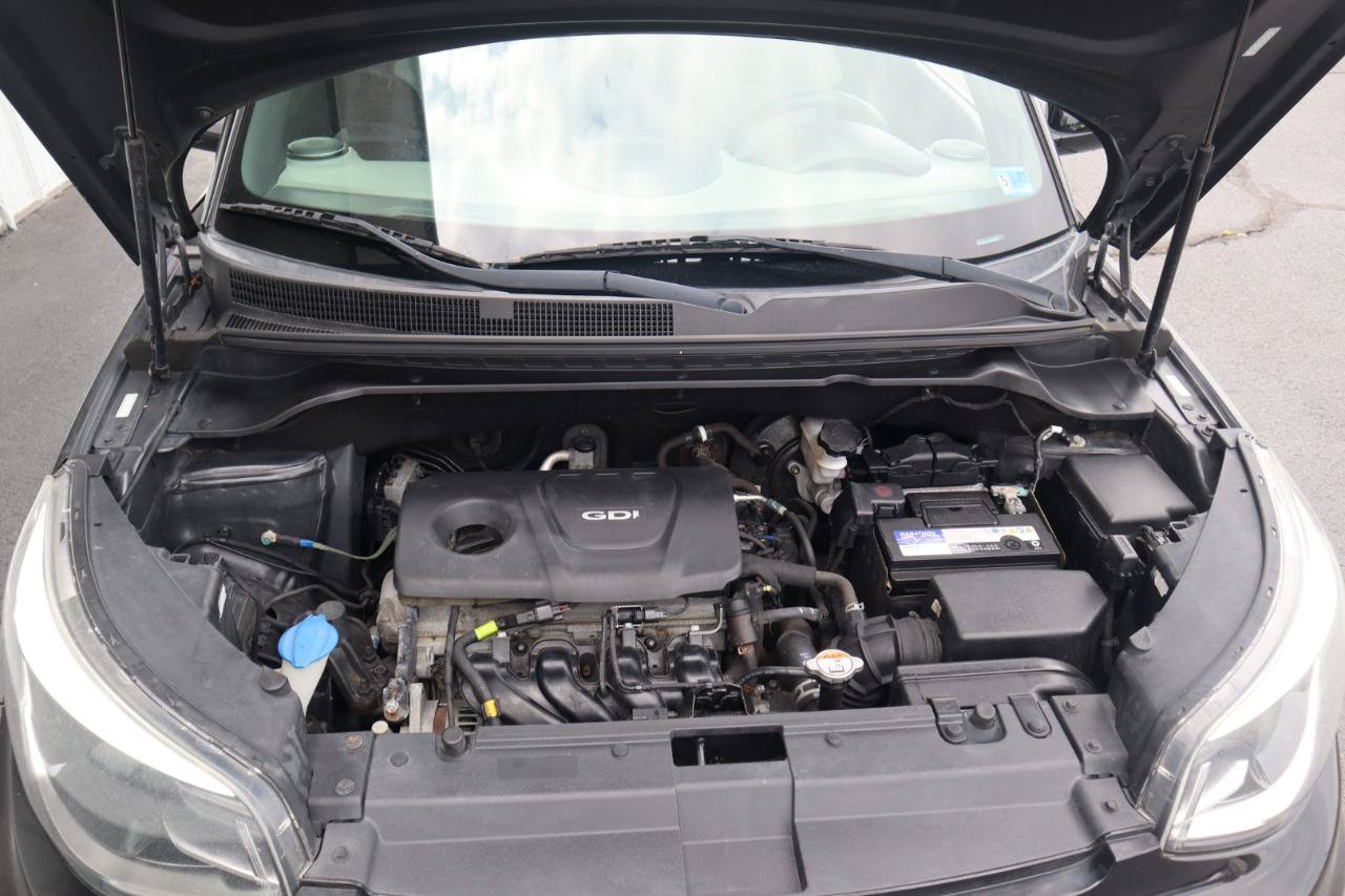 Used 2018 Kia Soul FWD image 30