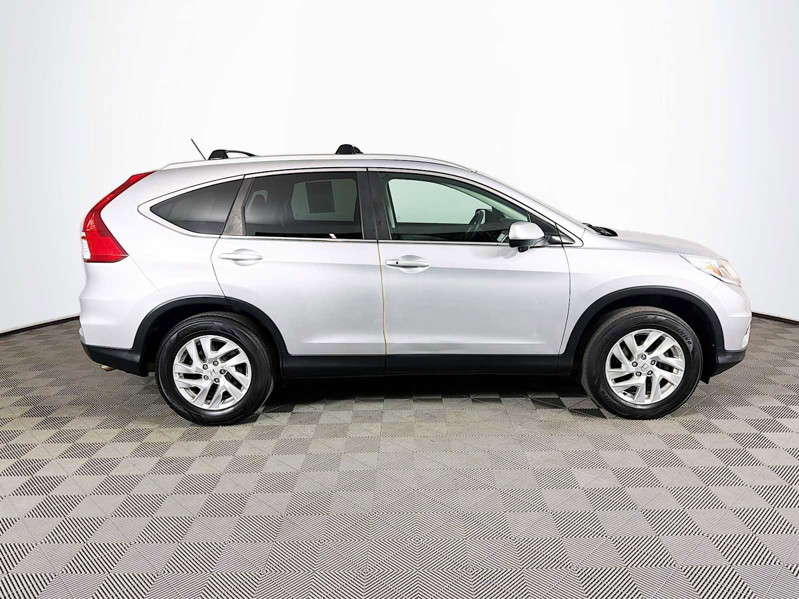 Used 2015 Honda CR-V EX image 4