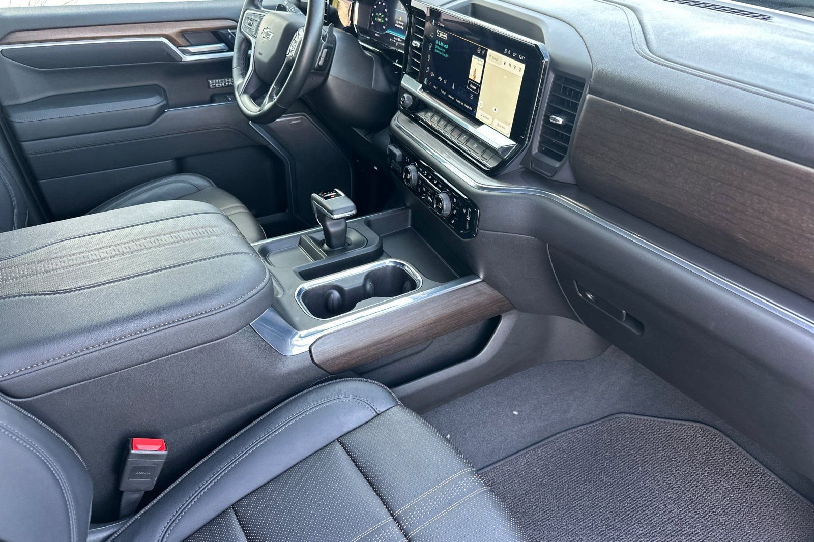 Certified 2025 Chevrolet Silverado 1500 High Country w/ Midnight Edition image 19