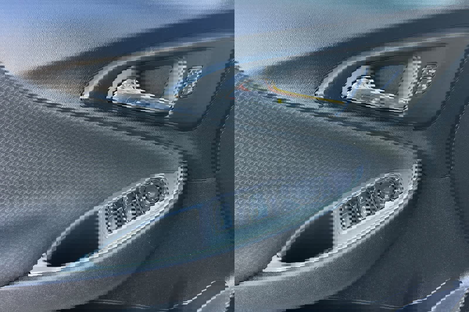 Used 2024 Chevrolet Malibu LT image 13