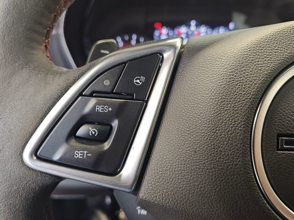 Used 2019 Chevrolet Camaro ZL1 image 27