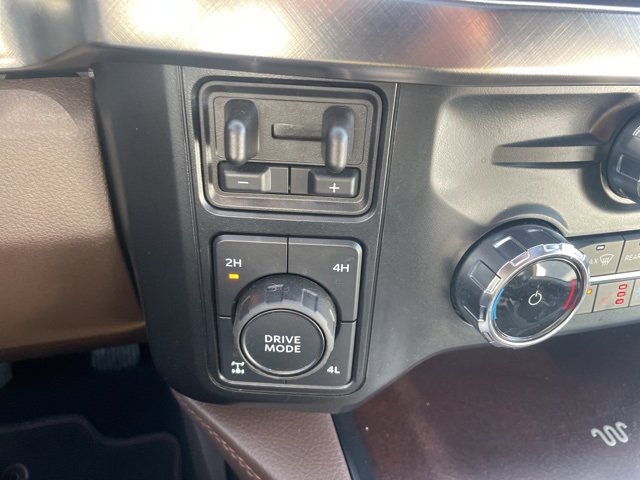Used 2024 Ford F350 King Ranch w/ Chrome Package image 25