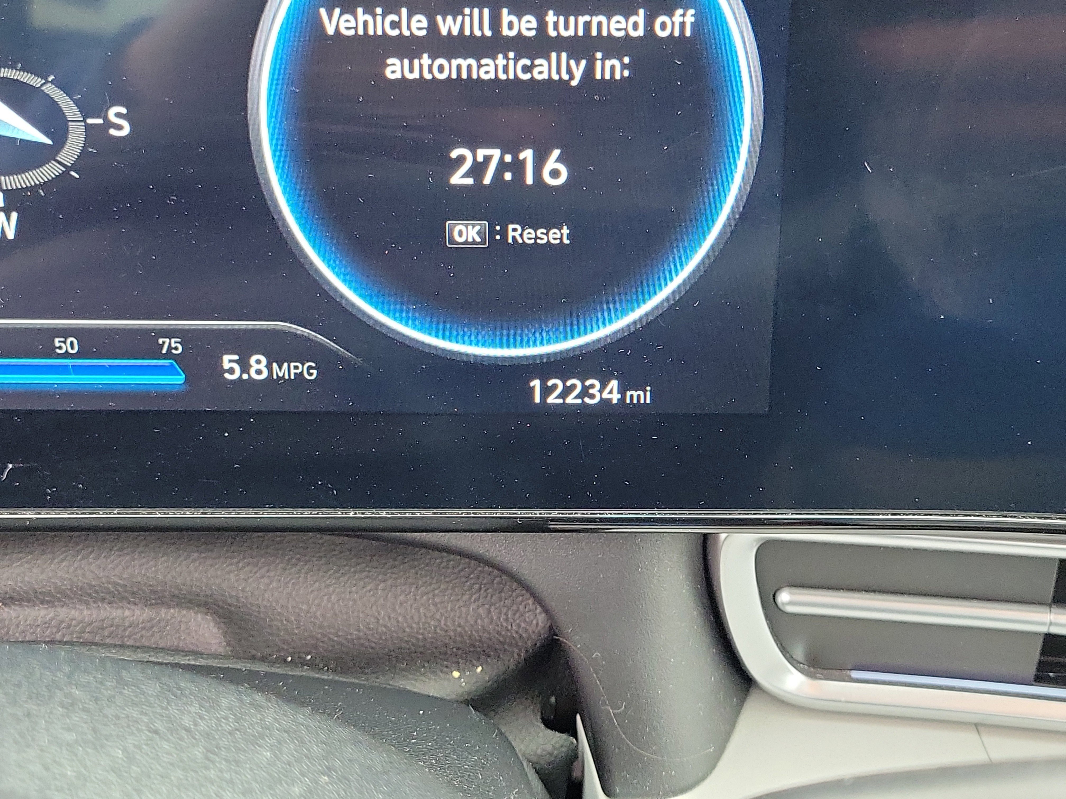 Used 2023 Hyundai Elantra Limited w/ Cargo Package image 25