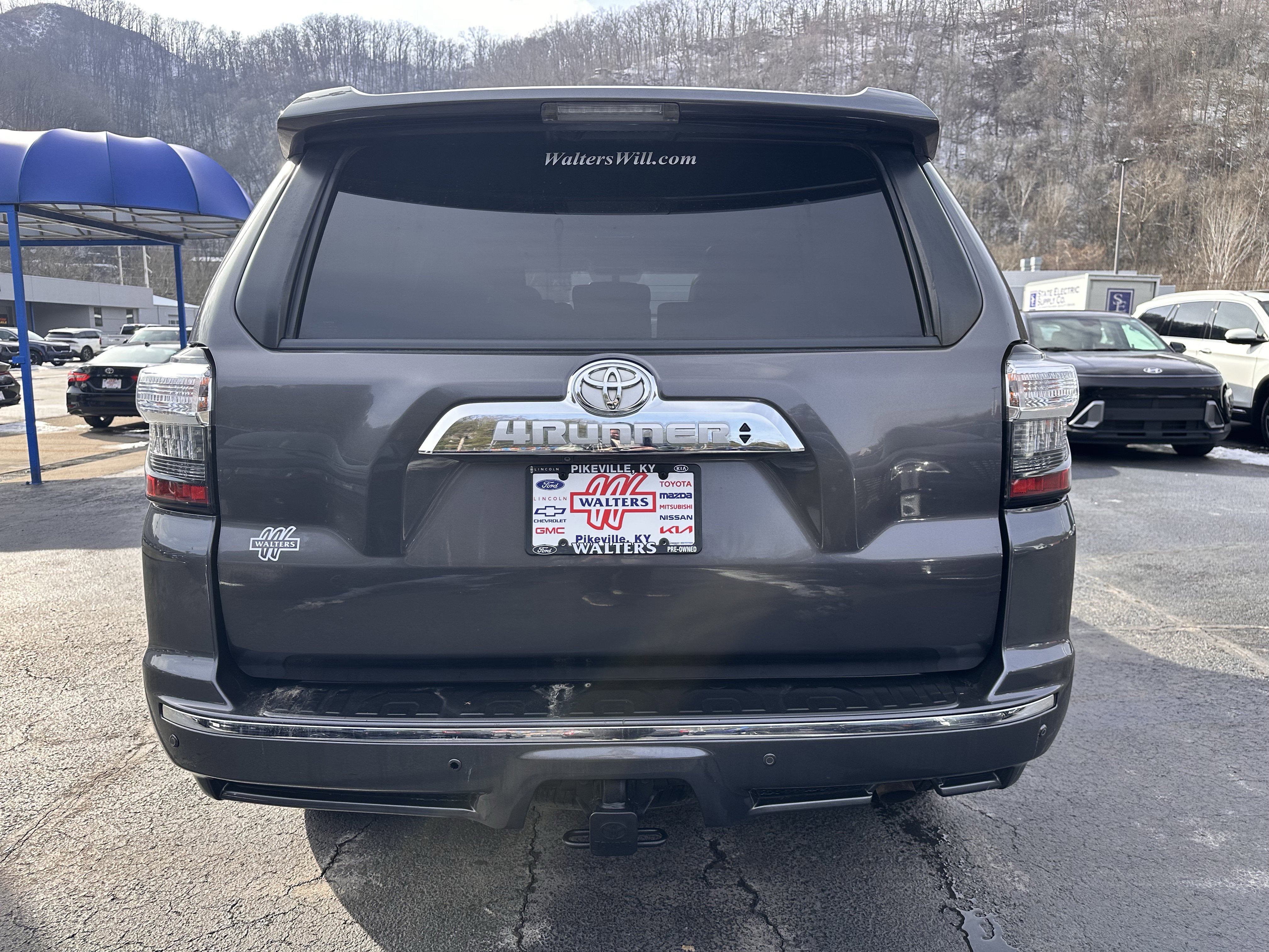 Used 2017 Toyota 4Runner Limited image 27