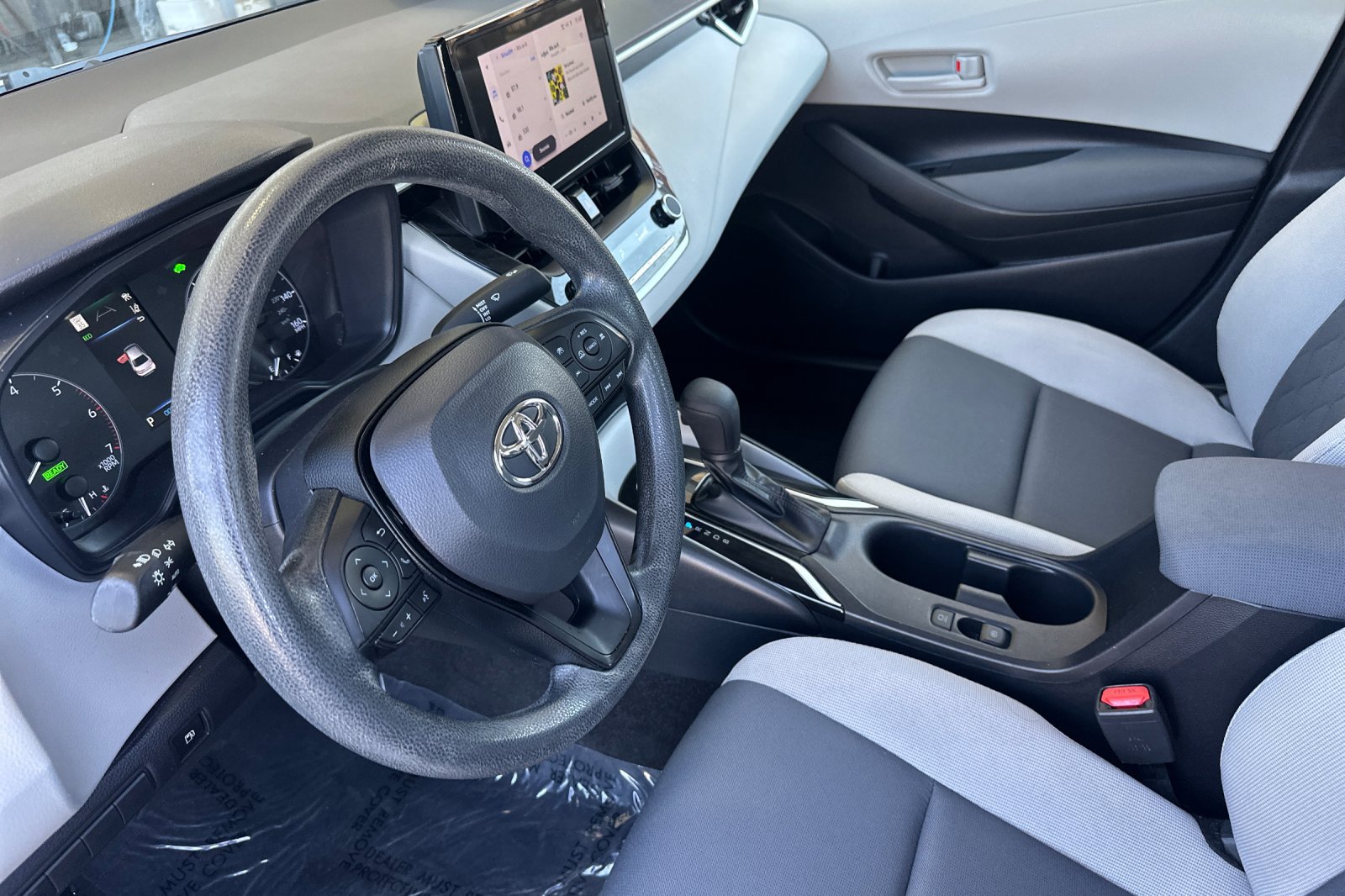 Used 2023 Toyota Corolla LE FWD image 10