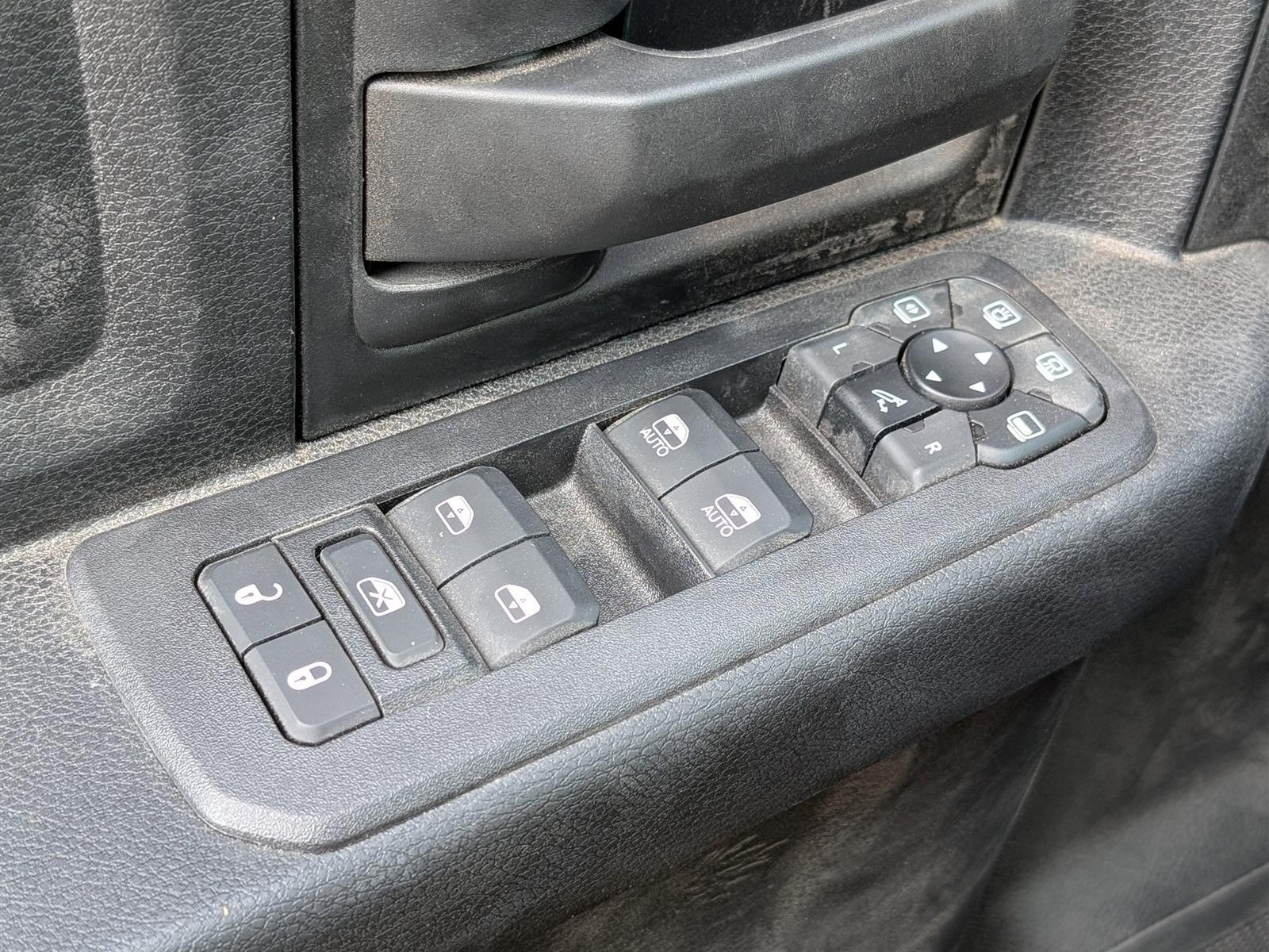 New 2025 RAM 2500 Tradesman AWD/4WD image 17