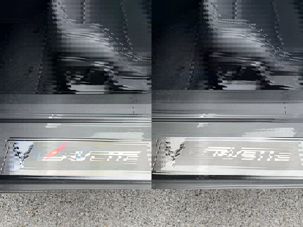 Used 2015 Chevrolet Corvette Stingray Coupe w/ Battery Protection Package RWD image 15