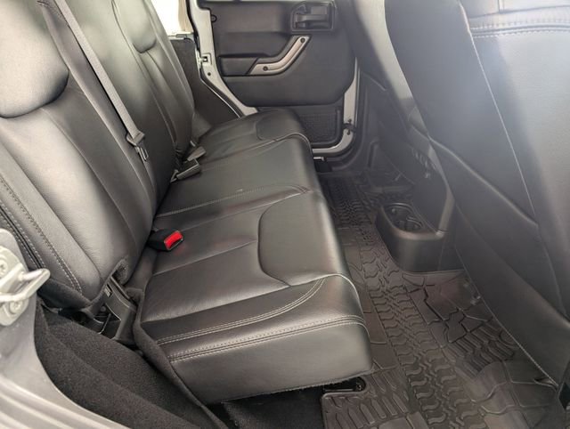 Used 2018 Jeep Wrangler Unlimited Sahara image 26