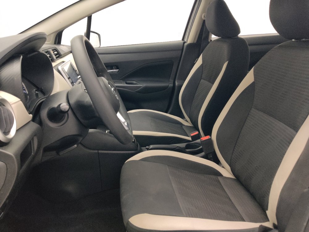 Used 2021 Nissan Versa SV FWD image 17
