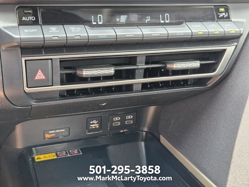 Used 2025 Toyota Camry LE FWD image 19