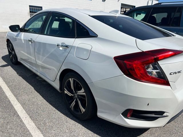 Used 2018 Honda Civic Touring image 1