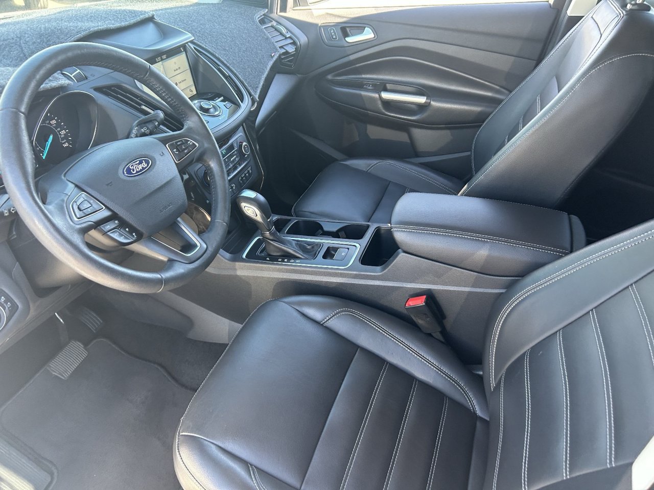 Used 2019 Ford Escape Titanium AWD/4WD image 30