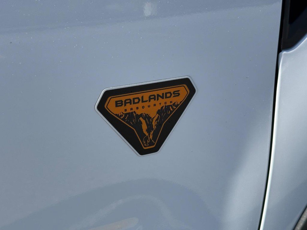 Used 2025 Ford Bronco Sport Badlands w/ Sasquatch Badlands Package AWD/4WD image 9