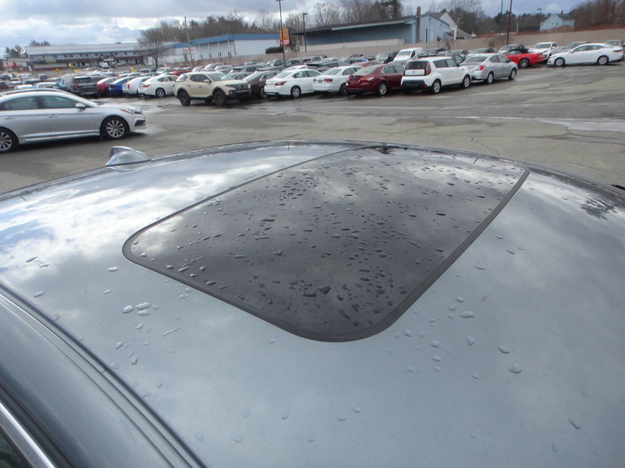 Used 2018 Volvo S60 T5 Inscription image 17