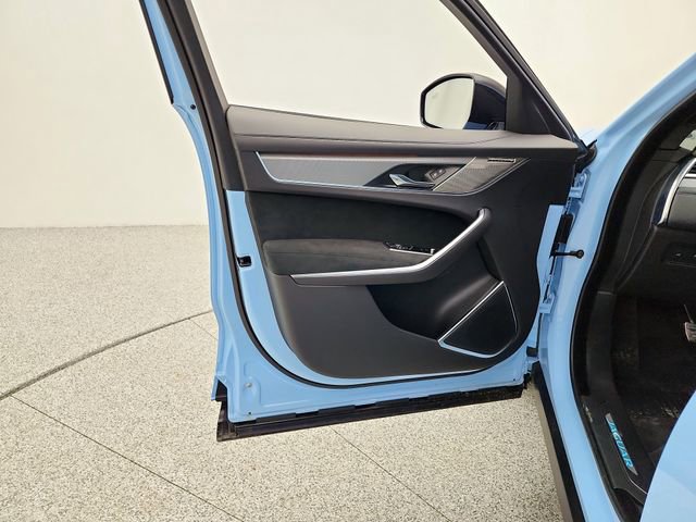 New 2026 Jaguar F-PACE SVR image 26